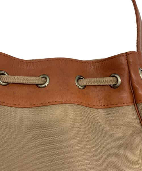 ISSEY MIYAKE（イッセイミヤケ）ISSEY MIYAKE (イッセイミヤケ) ショルダーバッグ ブラウンの古着・服飾アイテム