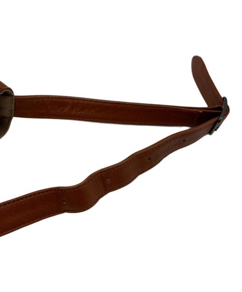 ISSEY MIYAKE（イッセイミヤケ）ISSEY MIYAKE (イッセイミヤケ) ショルダーバッグ ブラウンの古着・服飾アイテム