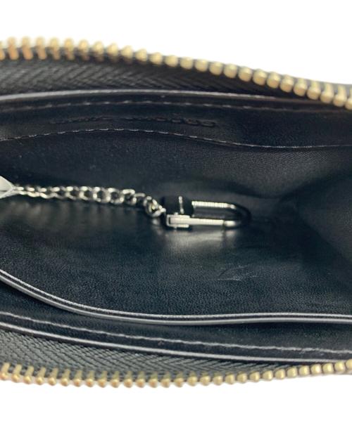 MARC JACOBS（マークジェイコブス）MARC JACOBS (マークジェイコブス) ザ デイジー レザー アイテムズ トップ ジップ マルチ ウォレット ブラックの古着・服飾アイテム