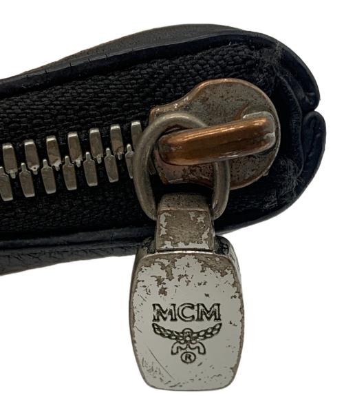 MCM（エムシーエム）MCM (エムシーエム) クラッチバッグ ピンクの古着・服飾アイテム