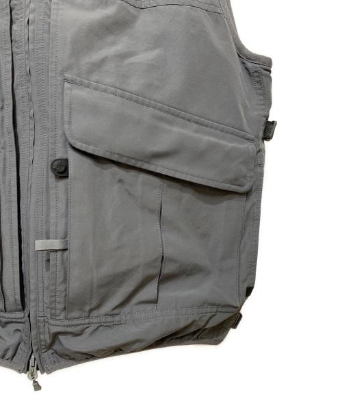 DAIWA PIER39（ダイワ ピア39）DAIWA PIER39 (ダイワ ピア39) TECH TACTICAL MOUNTAIN VEST グレー サイズ:Lの古着・服飾アイテム