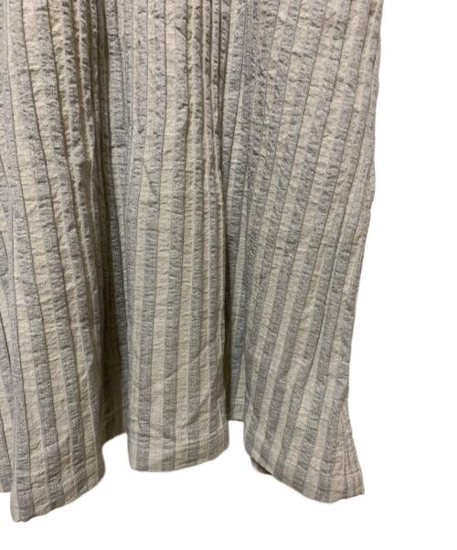 plantation（プランテーション）Plantation (プランテーション) S BIZEN MELANGE WAVE  ワンピース アイボリー×グレー サイズ:M 未使用品の古着・服飾アイテム