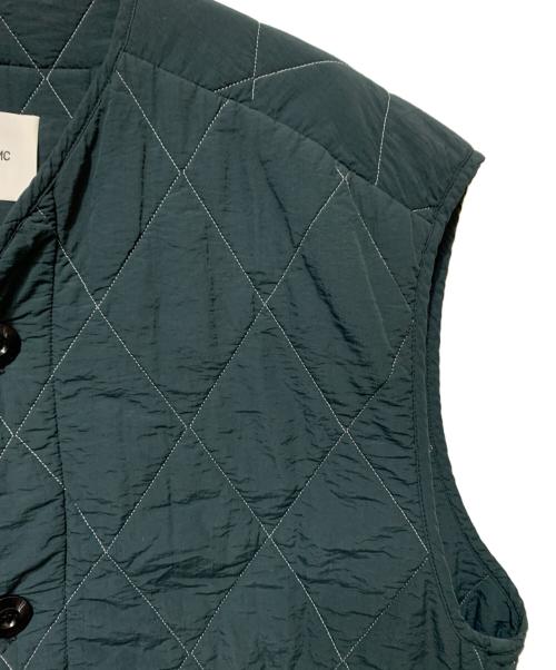 OAMC（オーエーエムシー）OAMC (オーエーエムシー) H BEAUTY&YOUTH (エイチ ビューティー&ユース) キルティングベスト グリーン サイズ:Lの古着・服飾アイテム