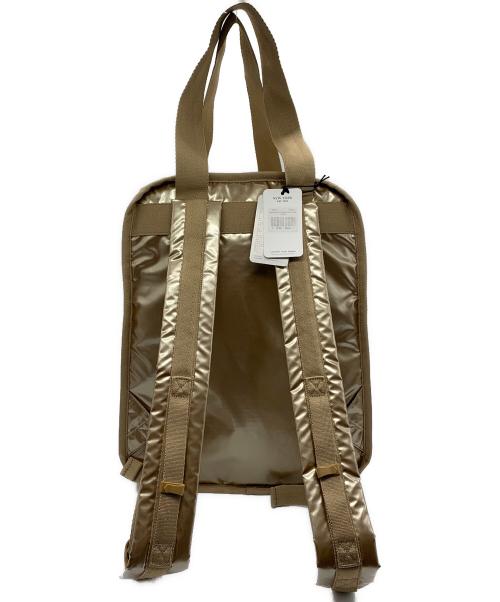 LeSportsac（レスポートサック）LeSportsac (レスポートサック) ひとりっぷ (ヒトリップ) URBAN EDITOR'S BACKPACK3 ゴールド 未使用品の古着・服飾アイテム