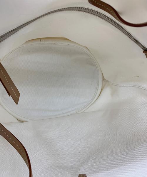 PRADA（プラダ）PRADA (プラダ) カナパ ホワイトの古着・服飾アイテム