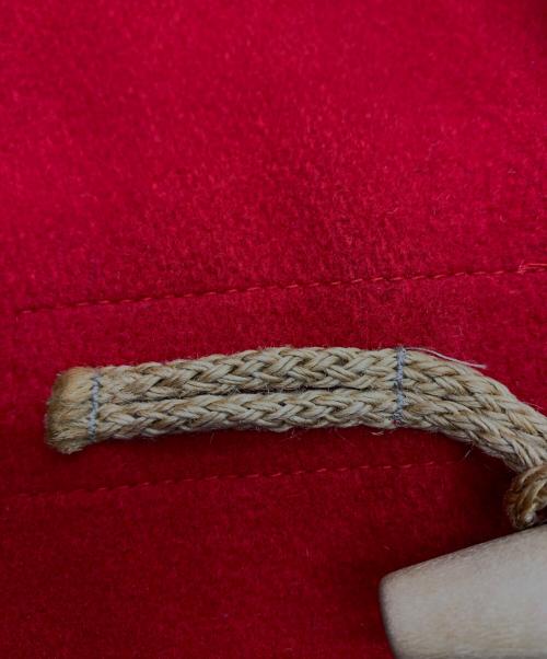 THE MONTGOMERY DUFFLE（ザモンゴメリーダッフル）THE MONTGOMERY DUFFLE (ザモンゴメリーダッフル) ダッフルコート レッド サイズ:Mの古着・服飾アイテム