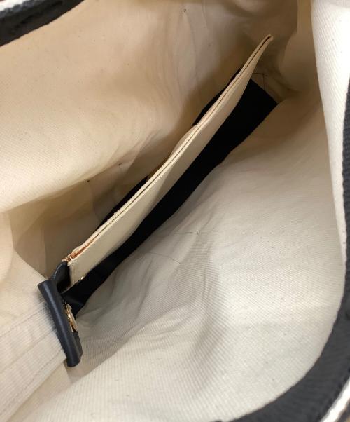 sacai（サカイ）sacai (サカイ) ランドリーバッグ アイボリー×ブラックの古着・服飾アイテム