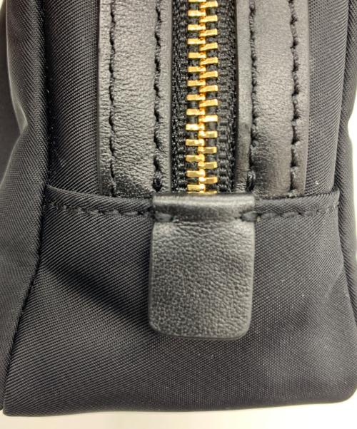 ANYA HINDMARCH（アニヤ・ハインドマーチ）ANYA HINDMARCH (アニヤ・ハインドマーチ) コスメポーチ ブラックの古着・服飾アイテム