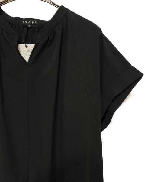 INDIVI（インディヴィ）INDIVI (インディヴィ) アクティブワンピース ブラック サイズ:38 未使用品の古着・服飾アイテム