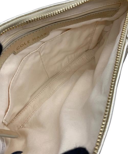 COLE HAAN（コールハーン）COLE HAAN (コールハーン) クラッチバッグ ゴールドの古着・服飾アイテム