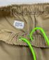 中古・古着 UNSLACKS (アンスラックス) ACTIVE EASY PANTS カーキ サイズ:M：13000円