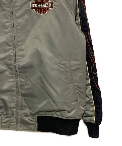 HARLEY-DAVIDSON（ハーレーダビッドソン）HARLEY-DAVIDSON (ハーレーダビッドソン) 中綿ナイロンジャケット グレー×ブラック サイズ:Mの古着・服飾アイテム
