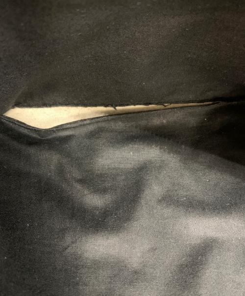 BALENCIAGA（バレンシアガ）BALENCIAGA (バレンシアガ) クラッチバッグ アイボリー×ブラックの古着・服飾アイテム