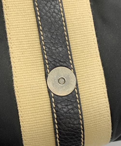 PRADA（プラダ）PRADA (プラダ) ショルダーバッグ ブラックの古着・服飾アイテム