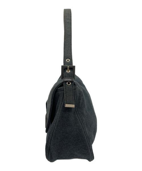 FENDI（フェンディ）FENDI (フェンディ) ショルダーバッグ グレーの古着・服飾アイテム