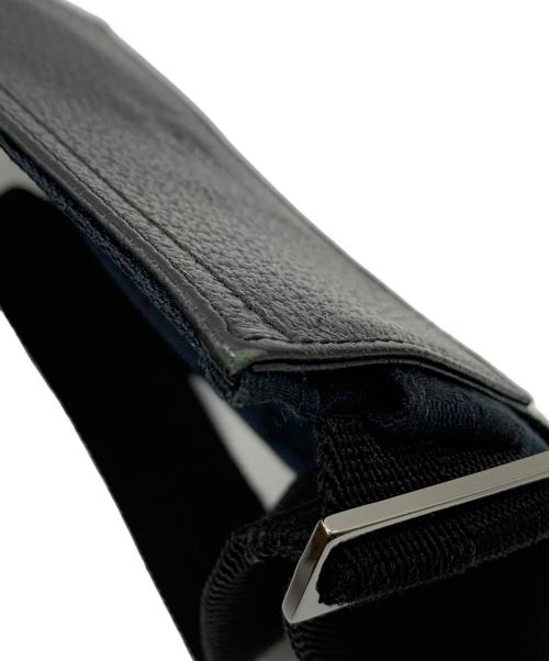 GUCCI（グッチ）GUCCI (グッチ) GGキャンバス ウエストポーチ ブラックの古着・服飾アイテム