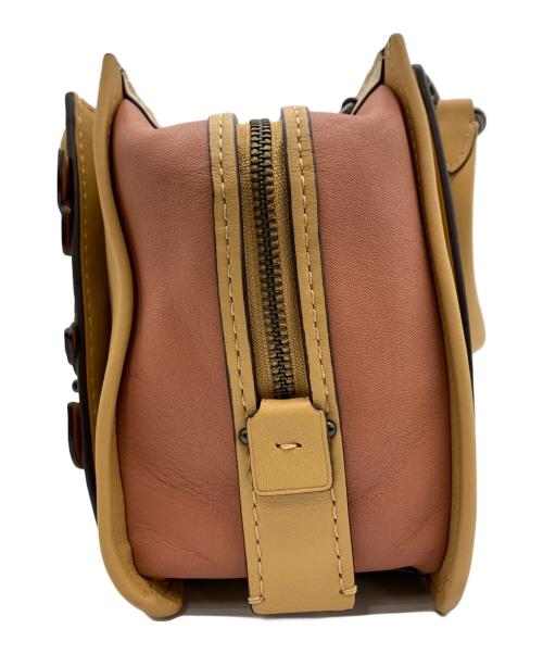 COACH（コーチ）COACH (コーチ) ドリーマーウィズバタフライバッグ ベージュ×ブラウン×ピンクの古着・服飾アイテム