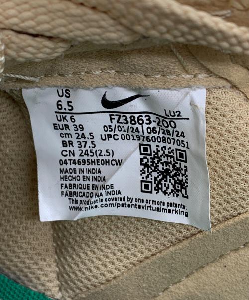 NIKE（ナイキ）NIKE (ナイキ) スニーカー ブラウン サイズ:24.5の古着・服飾アイテム