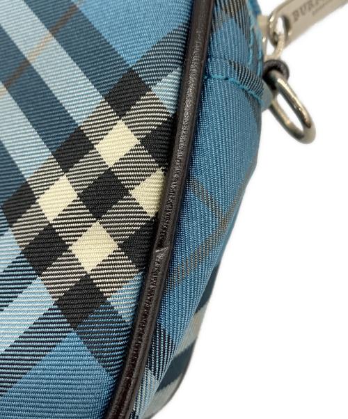 BURBERRY BLUE LABEL（バーバリー ブルー レーベル）BURBERRY BLUE LABEL (バーバリーロンドンブルーレーベル) ハンドポーチ スカイブルーの古着・服飾アイテム