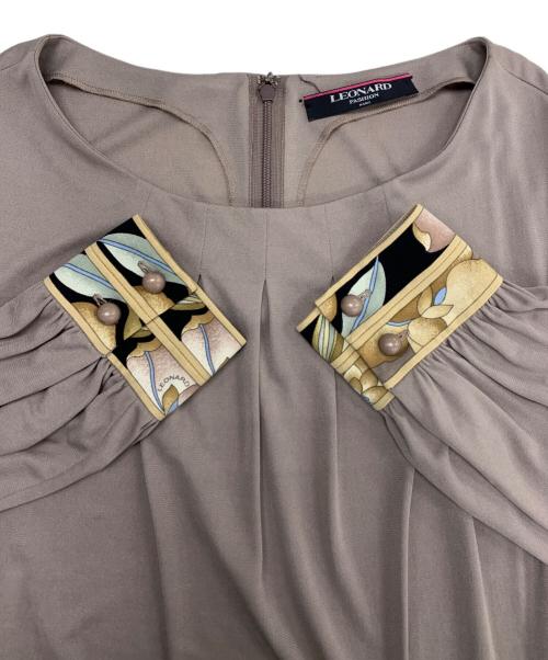 LEONARD（レオナール）LEONARD (レオナール) 長袖ワンピース ブラウン サイズ:LLの古着・服飾アイテム