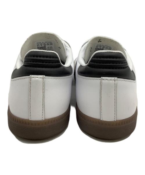 adidas（アディダス）adidas (アディダス) スニーカー ホワイト サイズ:23.5の古着・服飾アイテム