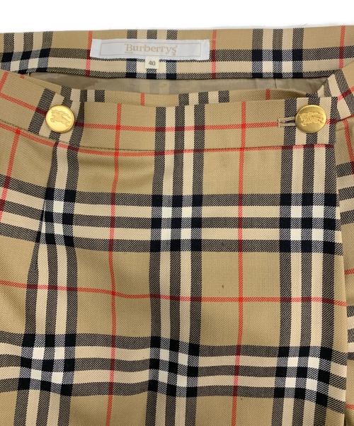 Burberry's（バーバリーズ）Burberry's (バーバリーズ) ノバチェックラップスカート ベージュ サイズ:40の古着・服飾アイテム