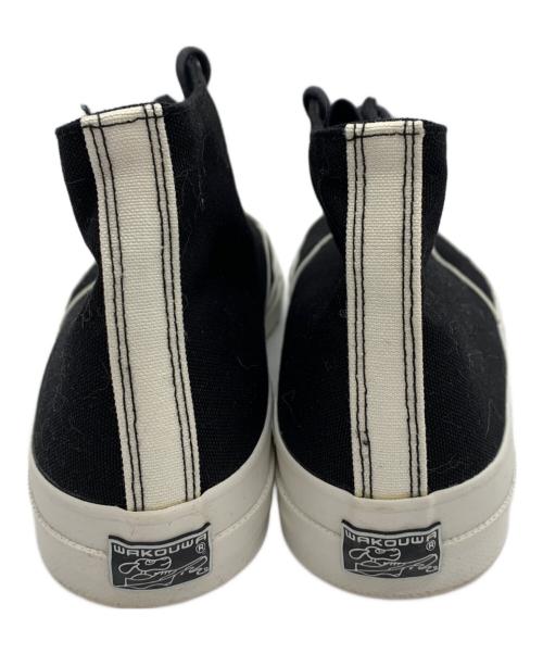 HOMME PLISSE ISSEY MIYAKE（オム プリッセ イッセイ ミヤケ）HOMME PLISSE ISSEY MIYAKE (オム プリッセ イッセイ ミヤケ) WAKOUWA (ワクワ) ×WAKOUWA デッキシューズ ブラック サイズ:28の古着・服飾アイテム