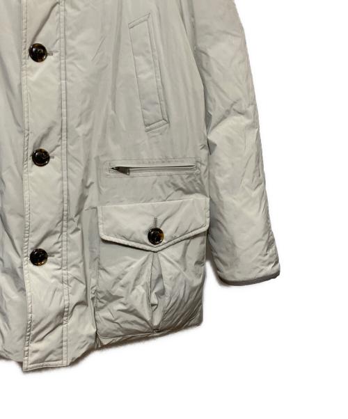 BURBERRY LONDON（バーバリーロンドン）BURBERRY LONDON (バーバリーロンドン) ダウンジャケット ホワイト サイズ:Mの古着・服飾アイテム