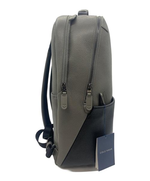 COLE HAAN（コールハーン）COLE HAAN (コールハーン) トライボロ バックパック グレー×ブラック 未使用品の古着・服飾アイテム