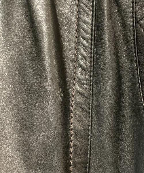 BURBERRY BLUE LABEL（バーバリーロンドンブルーレーベル）BURBERRY BLUE LABEL (バーバリーロンドンブルーレーベル) ラムレザージャケット ブラック サイズ:385の古着・服飾アイテム