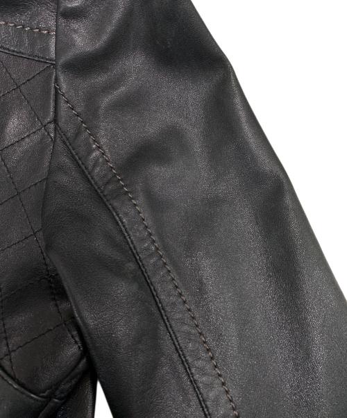 BURBERRY BLUE LABEL（バーバリーロンドンブルーレーベル）BURBERRY BLUE LABEL (バーバリーロンドンブルーレーベル) ラムレザージャケット ブラック サイズ:385の古着・服飾アイテム