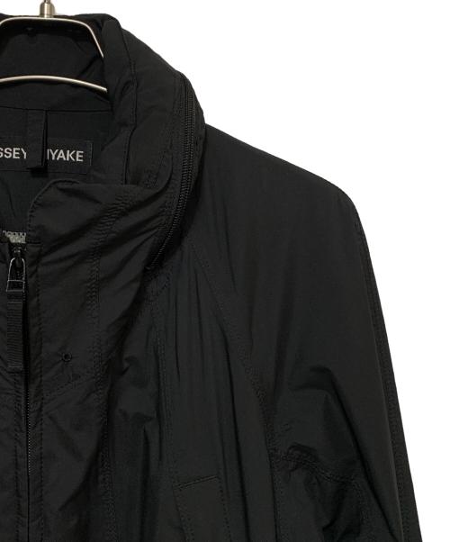 ISSEY MIYAKE（イッセイミヤケ）ISSEY MIYAKE (イッセイミヤケ) ジップコート ブラック サイズ:2の古着・服飾アイテム