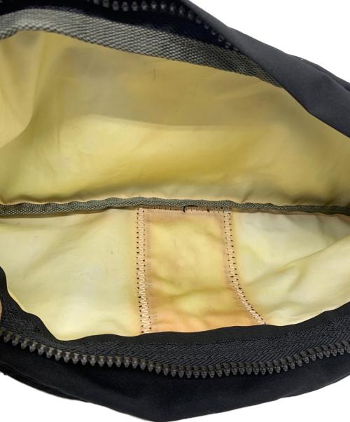 PRADA（プラダ）PRADA (プラダ) ナイロンウエストポーチ ブラックの古着・服飾アイテム