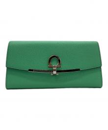 Salvatore Ferragamo（サルヴァトーレ フェラガモ）の古着「ガンチーニ 長財布」｜グリーン