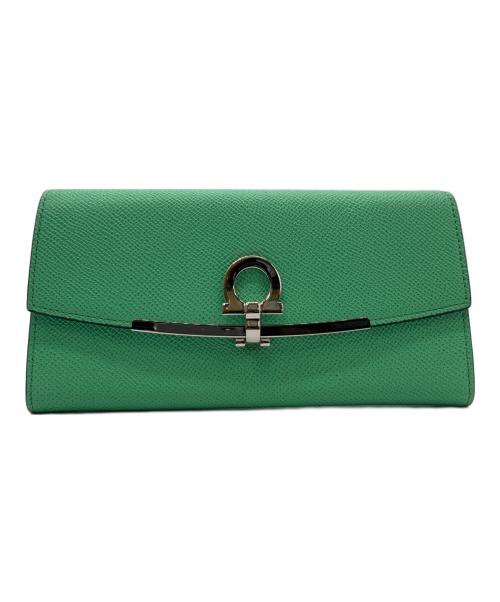 Salvatore Ferragamo（サルヴァトーレ フェラガモ）Salvatore Ferragamo (サルヴァトーレ フェラガモ) ガンチーニ 長財布 グリーンの古着・服飾アイテム