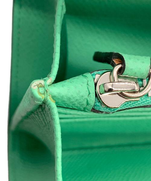 Salvatore Ferragamo（サルヴァトーレ フェラガモ）Salvatore Ferragamo (サルヴァトーレ フェラガモ) ガンチーニ 長財布 グリーンの古着・服飾アイテム