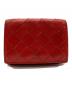BOTTEGA VENETA（ボッテガベネタ）の古着「イントレチャート コンパクトウォレット」｜レッド