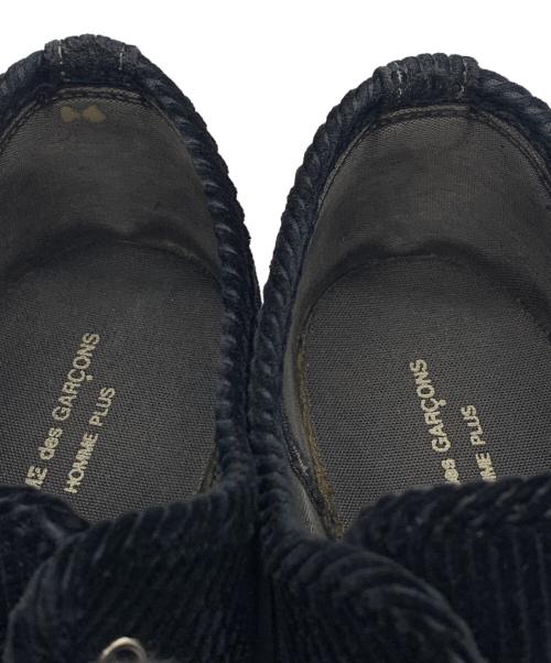 COMME des GARCONS HOMME PLUS（コムデギャルソンオムプリュス）COMME des GARCONS HOMME PLUS (コムデギャルソンオムプリュス) 厚底プラットフォームシャークソールコーデュロイシューズ ブラック サイズ:24.0の古着・服飾アイテム