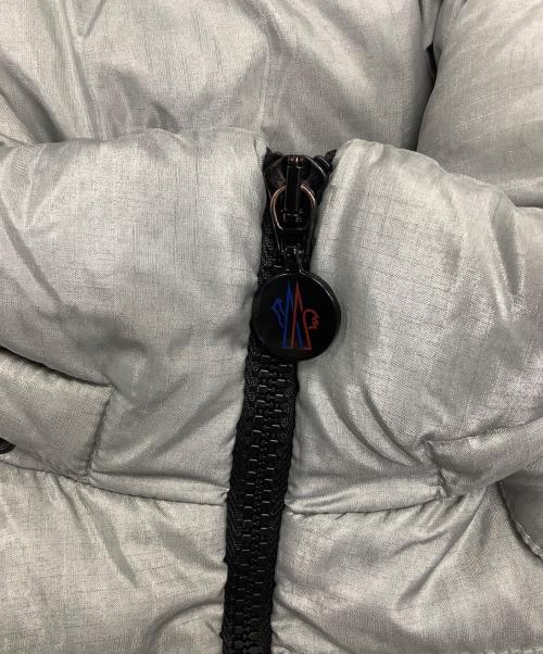 MONCLER（モンクレール）MONCLER (モンクレール) BADY ダウンジャケット シルバー サイズ:00の古着・服飾アイテム