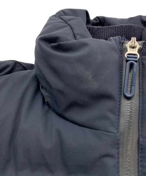 DESCENTE（デサント）DESCENTE (デサント) 水沢ダウンジャケット ネイビー サイズ:Mの古着・服飾アイテム