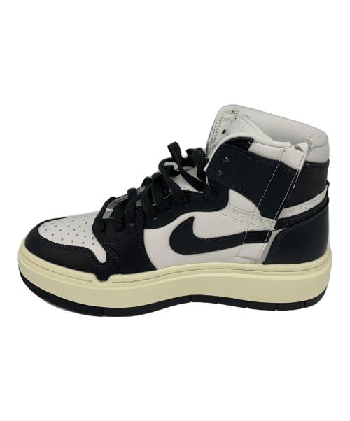 NIKE（ナイキ）NIKE (ナイキ) スニーカー ホワイト×ブラック サイズ:27の古着・服飾アイテム