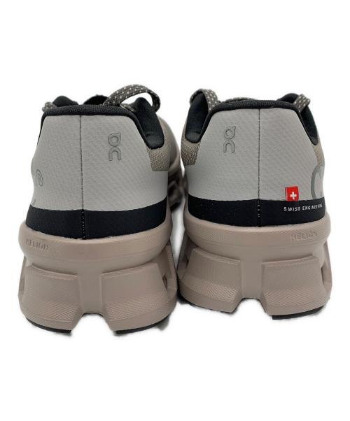 on（オン）on (オン) ランニングシューズ ピンク サイズ:24.5の古着・服飾アイテム