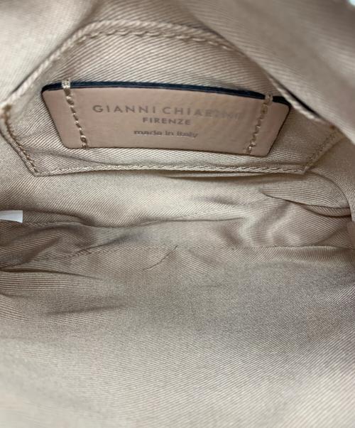 GIANNI CHIARINI（ジャンニ キアリーニ）GIANNI CHIARINI (ジャンニ キアリーニ) ミニショルダーバッグ ホワイトの古着・服飾アイテム