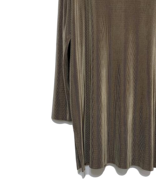 ISSEY MIYAKE（イッセイミヤケ）ISSEY MIYAKE (イッセイミヤケ) プリーツワンピース グリーン サイズ:2の古着・服飾アイテム