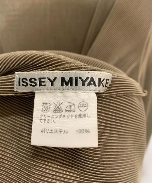 ISSEY MIYAKE（イッセイミヤケ）ISSEY MIYAKE (イッセイミヤケ) プリーツワンピース グリーン サイズ:2の古着・服飾アイテム