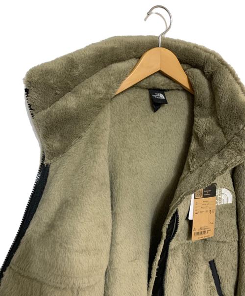 THE NORTH FACE（ザ ノース フェイス）THE NORTH FACE (ザ ノース フェイス) フリースジャケット ブラウン サイズ:Ｍ 未使用品の古着・服飾アイテム