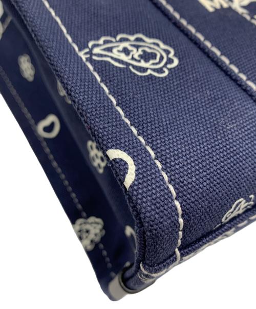 MARC JACOBS（マークジェイコブズ）MARC JACOBS (マークジェイコブズ) The Bandana Canvas Small Tote Bagの古着・服飾アイテム