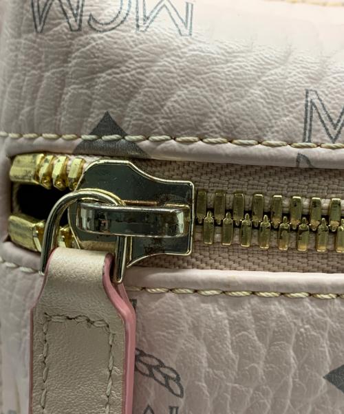 MCM（エムシーエム）MCM (エムシーエム) サイドスタッズバックパック ヴィセトス ピンクの古着・服飾アイテム