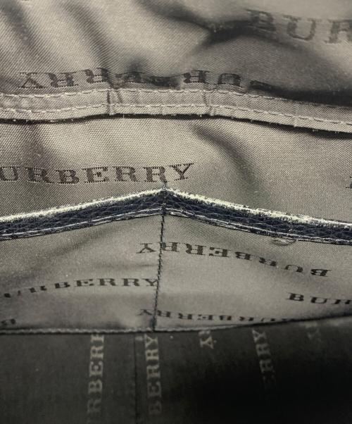 BURBERRY（バーバリー）BURBERRY (バーバリー) ハンドバッグ ブラックの古着・服飾アイテム