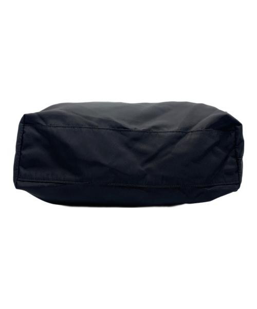 PRADA（プラダ）PRADA (プラダ) ナイロンショルダーバッグ ブラックの古着・服飾アイテム